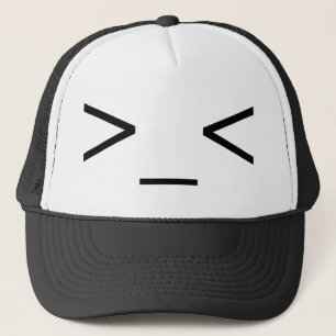 >Ilsken Emoticonhatt för _< Truckerkeps