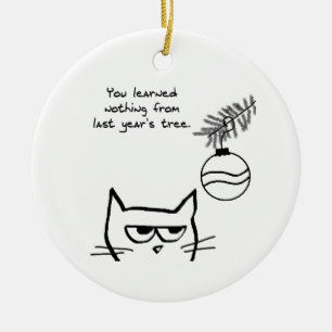 Ilsken katt och jultree.en julgransprydnad keramik