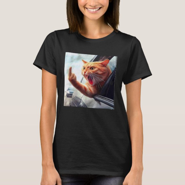 Ilsken katt som ger långfingret när den kör t shirt (Framsida)