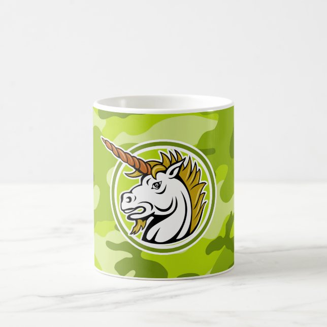 Ilsken Unicorn; ljust - grön camo, kamouflage Kaffemugg (Center)
