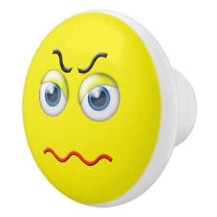 Ilsket ansikte Emoji Knopp