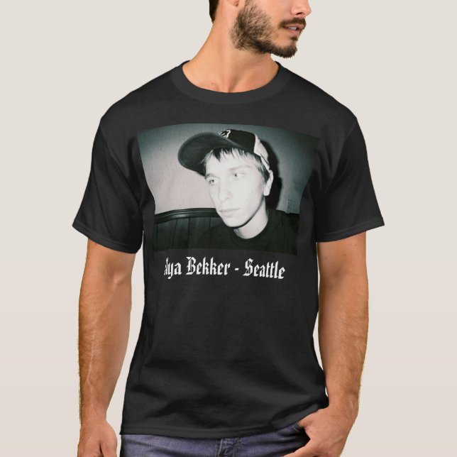 Ilya Bekker Seattle T Shirt (Framsida)