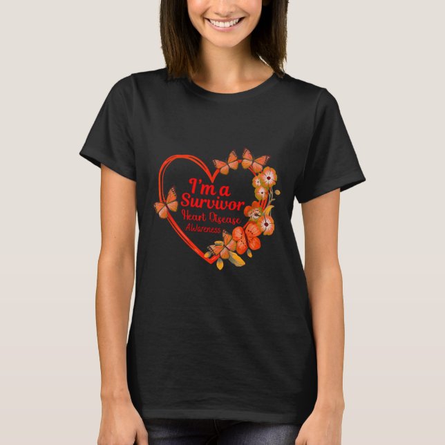 I'm A Survivor Heart Disease Awareness Red Butterf T Shirt (Framsida)