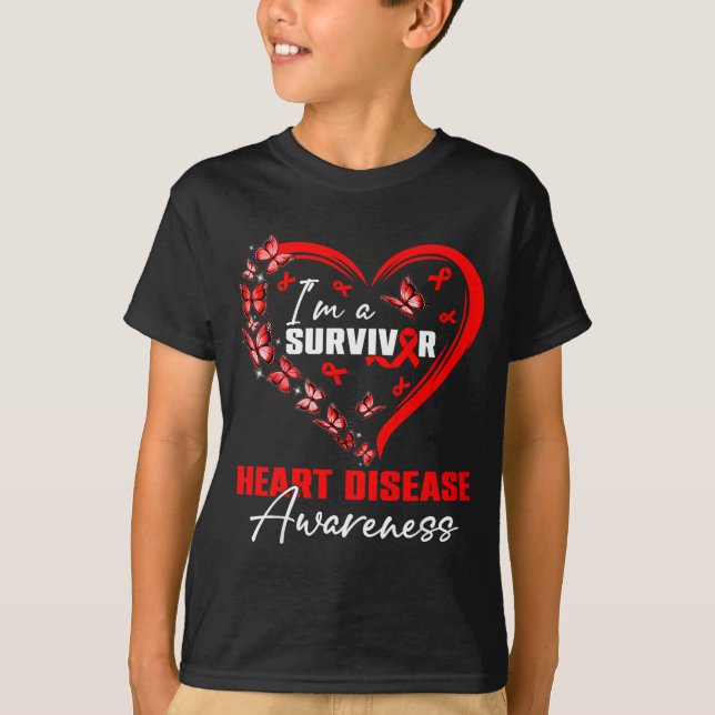 I'm A Survivor Heart Disease Awareness Red Butterf T Shirt (Framsida)
