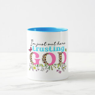 "IM BARA UT HIT TRUSTING GOD" KRISTKVOT MUGG