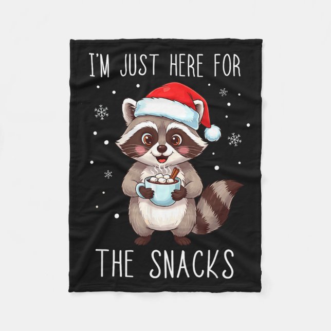 I'm Just Here For The Snacks Christmas Raccoon  Fleecefilt (Framsidan)
