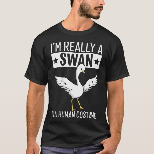 Im Verkligen A Svan i en human dräkt Halloween T Shirt (Framsida)