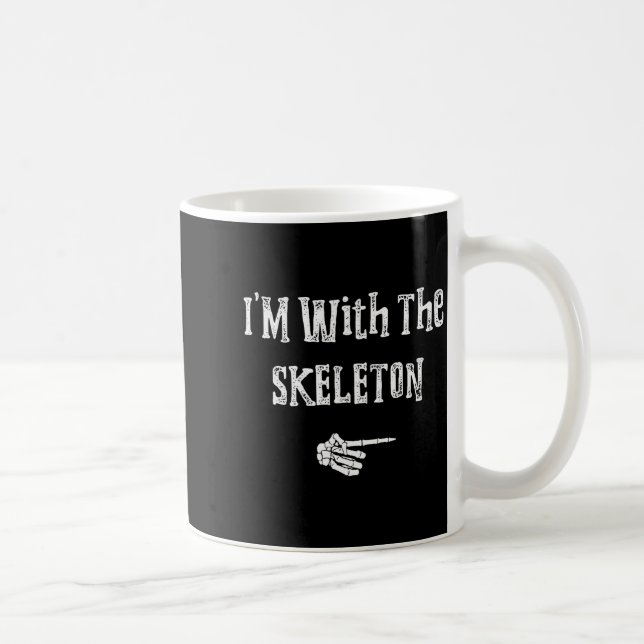 I'm With Skeleton Halloween Costume Funny Couples  Kaffemugg (Höger)