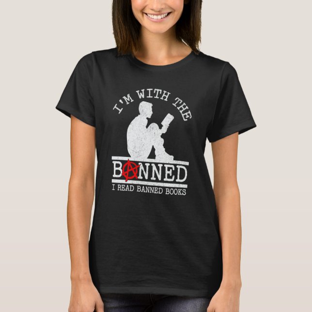 I'm With The Banned I Read Banned Books Man Readin T Shirt (Framsida)