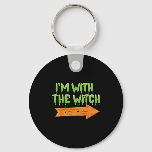 I'm With The Witch Halloween Couples Matching Soky Nyckelring (Framsida)