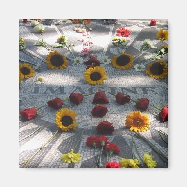 IMAGINE Mosaic, Strawberry Fält, NY - Magnet (Framsidan)