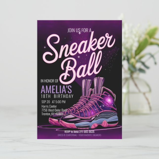 Imponerande Galaxy Sneaker Boll Födelsedagsfest Inbjudningar (Stående Fram)