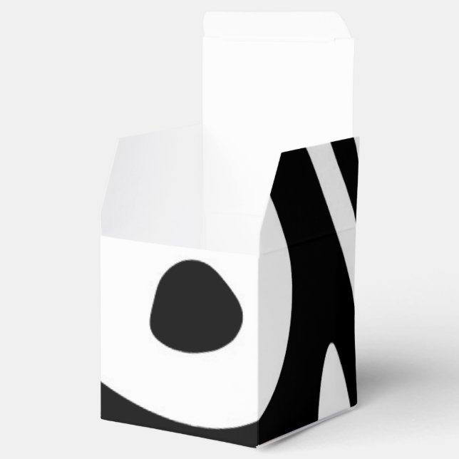 In i djupet: Abstrakt Black & White Presentaskar (Öppnad)