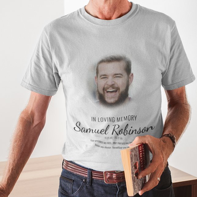 In Loving Memory | Foto minnes T-Shirt (Skapare uppladdad)