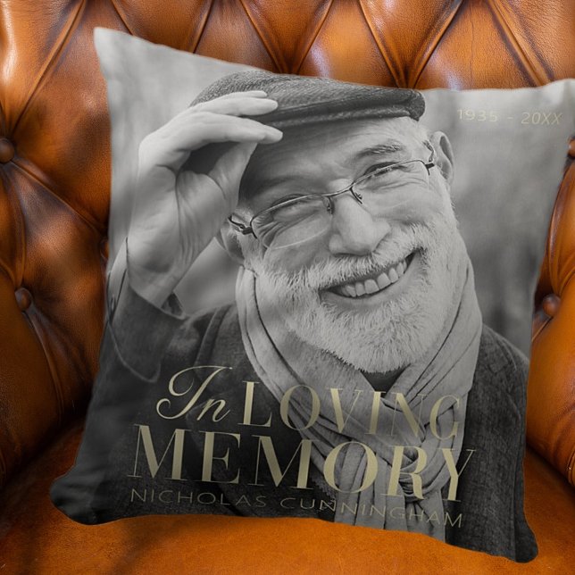 In Loving Memory Modern Elegant Photo Memorial Kudde (Skapare uppladdad)