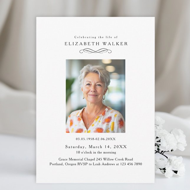 In Memoriam Vit Fotofuneralinbjudan Inbjudningar (In Loving Memory White Photo Funeral Invitation)