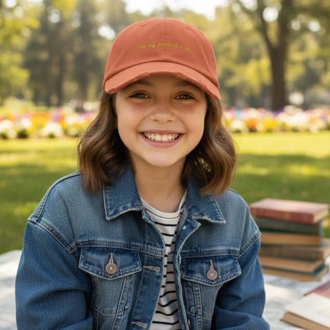 In My Bookish Era in Burnt Orange Broderad Keps (Skapare uppladdad)