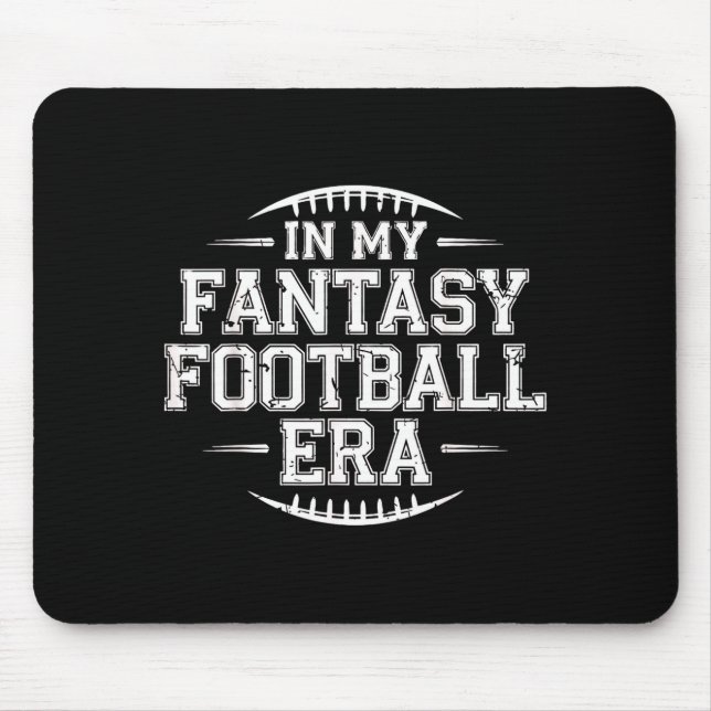 In My Fantasy Football Era Retro Groovy Who Love F Musmatta (Framsidan)