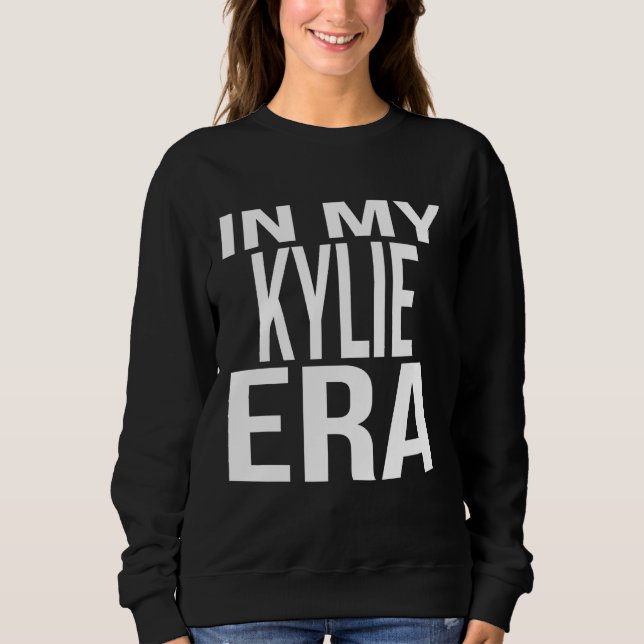 In My Kylie Era Family Reunion Squad First Last Na T Shirt (Framsida)