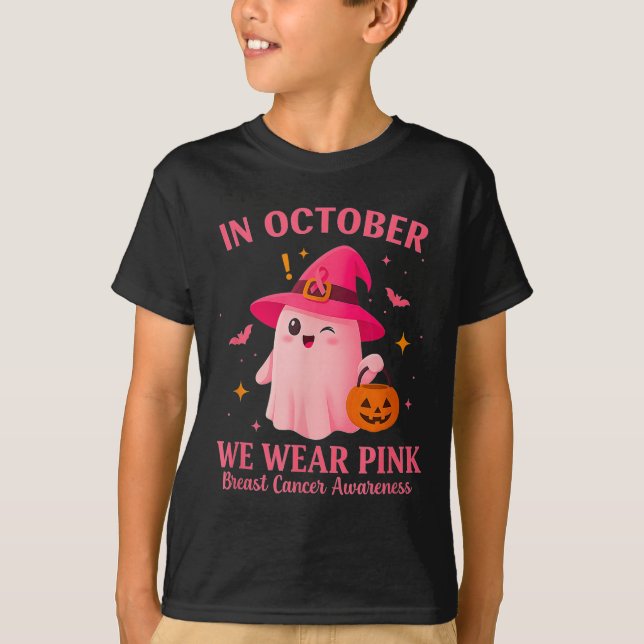 In October We Wear Nk – Breast Cancer Awareness  T Shirt (Framsida)