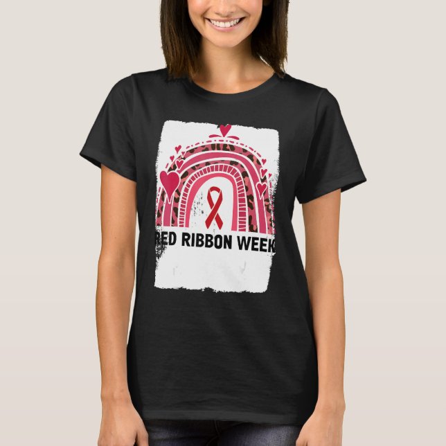 In October We Wear Red Ribbon Week Awareness 4 T Shirt (Framsida)
