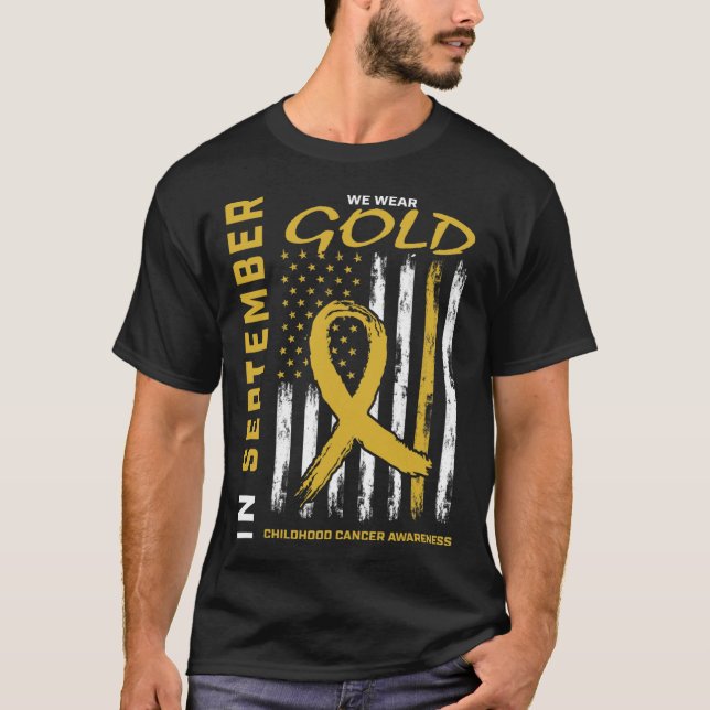 In September We Wear Gold Childhood Cancer Awarene T Shirt (Framsida)
