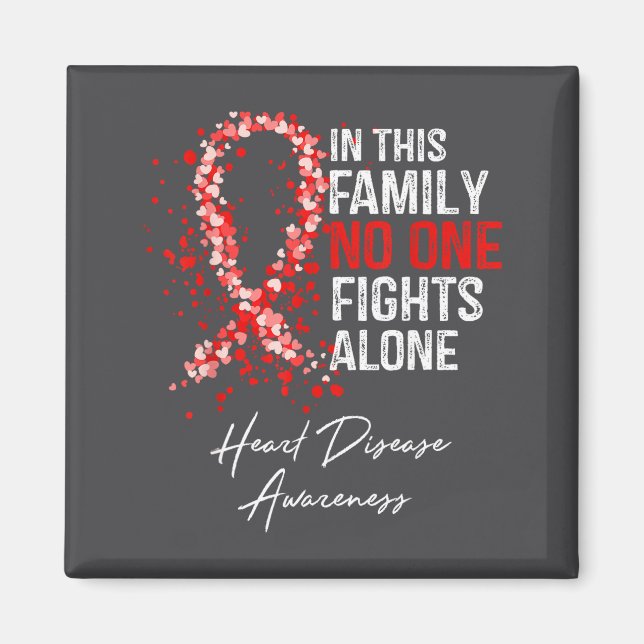 In This Family Fights Alone Heart Disease Awarenes Magnet (Framsidan)