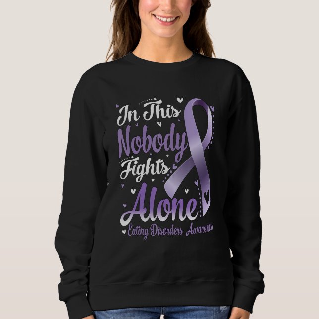 In This Family Nobody Fight Alone Eating Disorders T Shirt (Framsida)