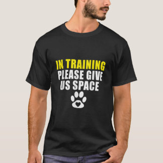 In Training, fortbildning, Ge US Space Hund Hund T Shirt