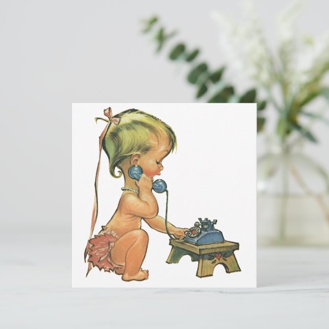 Inbjudan med gammaldags flicka på leksakstelefon (Stående Fram)