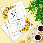 Inbjudan till 30års födelsedag-partiet för solrosb<br><div class="desc">Inbjudan till söt gult Solros blommigt 30års födelsedag. Gult och vita daisy med solblommor. Ett rektangulärt guld ram ge är en elegant vibe. Mycket enkelt att anpassa. Baksidan har en solrosbukett. Det här är en perfekt för en sommardag. Det här objektet ingår i Gulten Solrovit-Daisy.</div>
