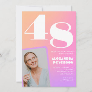 Inbjudan till 48-årsfirande med rosa gradient Retr