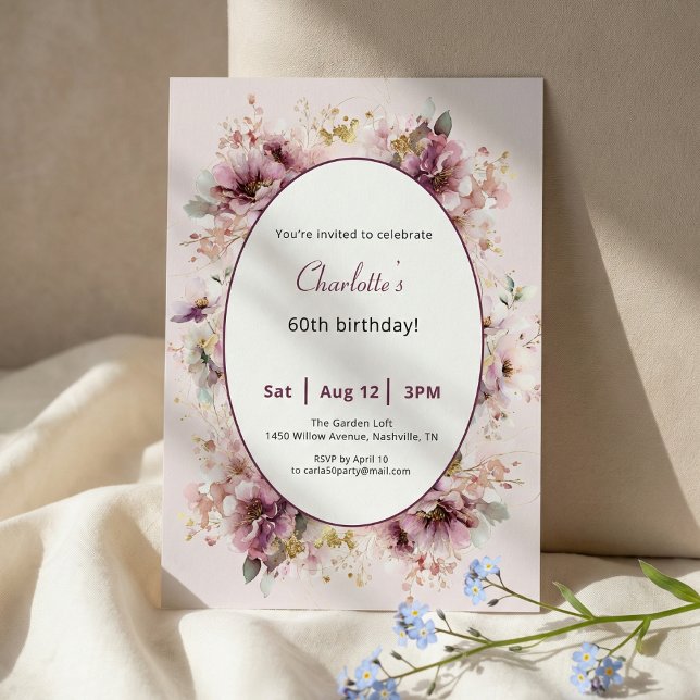 Inbjudan till 60-årsfirande lila blomstervattenfär (Skapare uppladdad)
