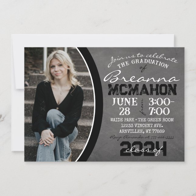 Inbjudan till Black and White Chalkboard Studenten (Framsida)