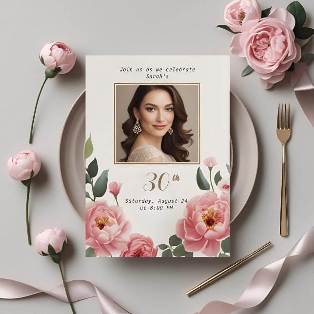 Inbjudan till blommigt 30års födelsedag med foto (Skapare uppladdad)