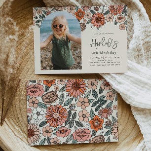 Inbjudan till blommigt på födelsedag Beach Birth