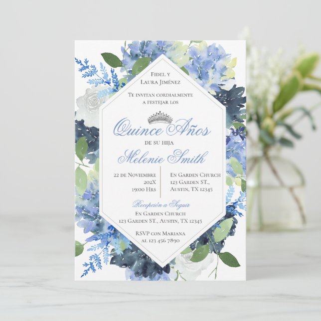 Inbjudan till den spanska Quinceanera Blue-Blommig (Stående Fram)