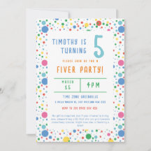 Inbjudan till färgad Pokadot Fiver Party på födels