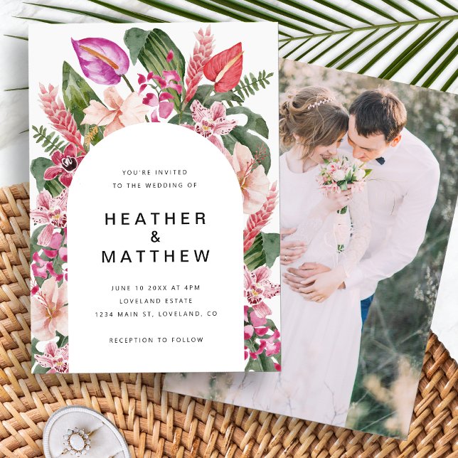 Inbjudan till färgstarka tropiska fotobröllop (Colorful Tropical Floral Photo Wedding Invitation by Painted Paperie
)
