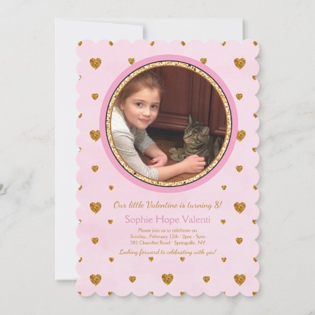 Inbjudan till foto på födelsedagen i Guld Hearts (Framsida)