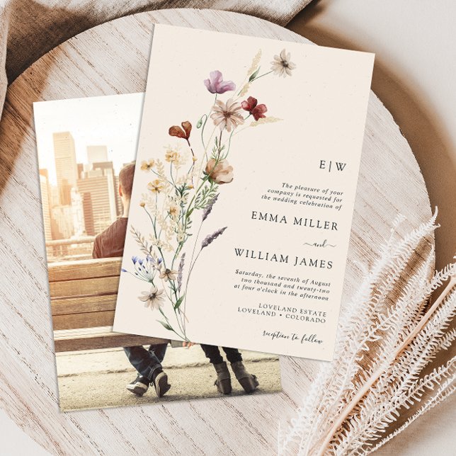 Inbjudan till fotoBoho Wildblombröllop (Tan Boho Wildflower Wedding Invitation and Gifts Collection by Painted Paperie
)