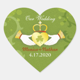 Inbjudan till grönt Irish Heart Shape Wedding Hjärtformat Klistermärke