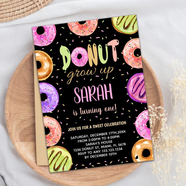 Inbjudan till lätt Färg Black Donut-födelsedagstid (Light Colors Black Donut Birthday Invitations)