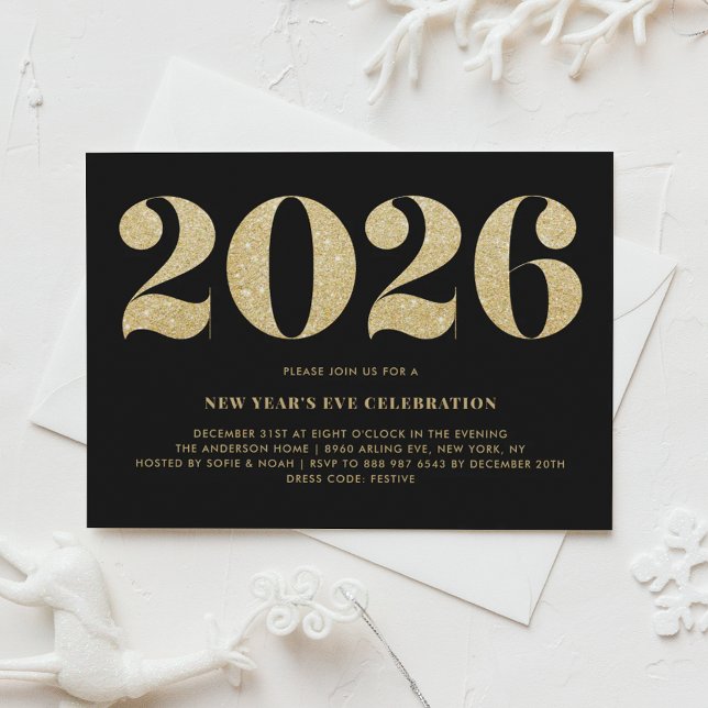 Inbjudan till Nyårsaftonen Guld Glitter 2018 (Customizable 2026 New Year's Eve party invitation featuring faux gold glitter on black background.)