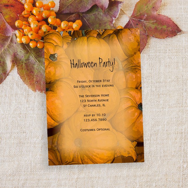 Inbjudan till orange Pumpkins Halloween fest (Invite friends to your Halloween gathering with this cute orange pumpkin invitation.)