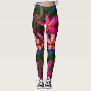 Inbjudan till plumeria för exotisk blombakgrund leggings