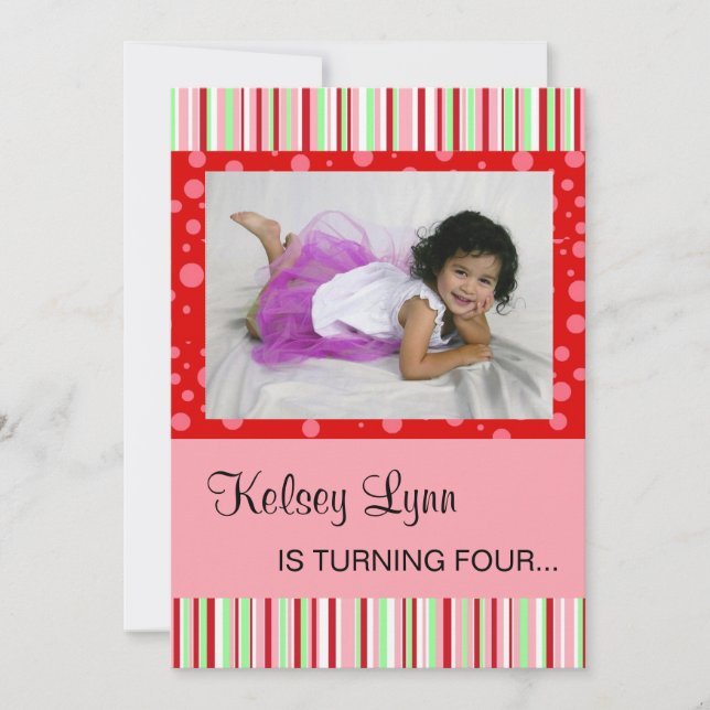 Inbjudan till Rosa av jordgubbsrött (Framsida)