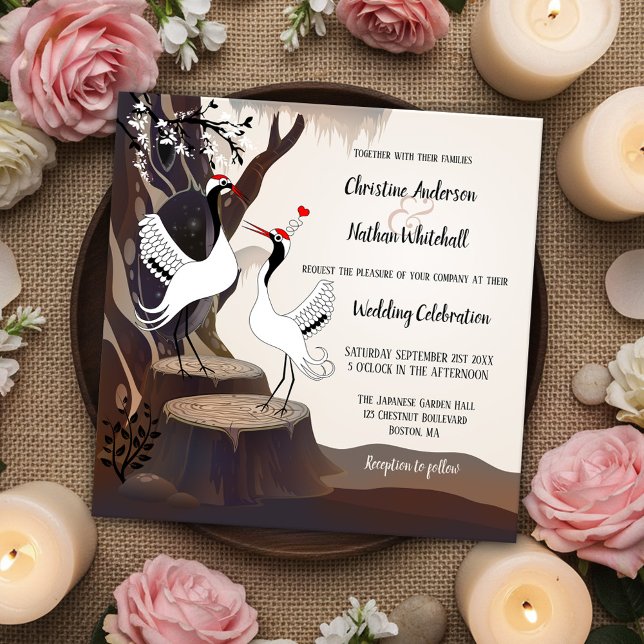 Inbjudan till skogsbröllop i japanska Cranes (Whimsical wedding invitation featuring a drawing of two Japanese cranes in love in a rustic forest)