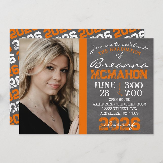 Inbjudan till Studenten i orange & White Chalkboar (Repeating Class Year 1 Photo Graduation Invitations)