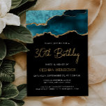 Inbjudan till Teal Blue Guld Agate 30års födelseda<br><div class="desc">Den här elegant 30års födelsedag-festinbjudan innehåller en vattenfärgsbild av en agate geode i färgnyanser med högdagrar från guld glitter. Ord "30års födelsedag" visas i ett modernt handskriftsskript i guld-färgad. Anpassa den med heoträdets namn i guld-färgad-texten och detaljer i vitt på svart bakgrund. En matchande teal- och guld-agate-design visas på baksidan....</div>